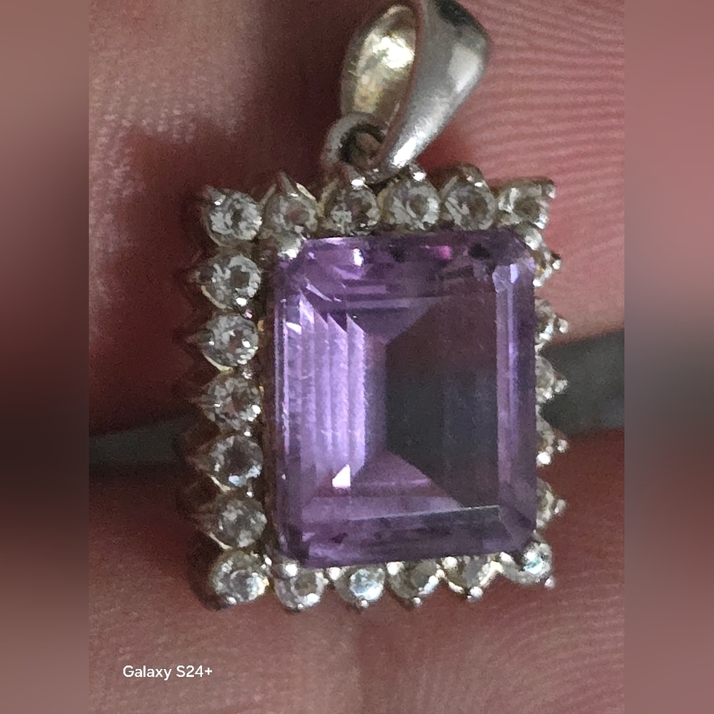 Pendentif d'exception en argent Sterling avec améthyste